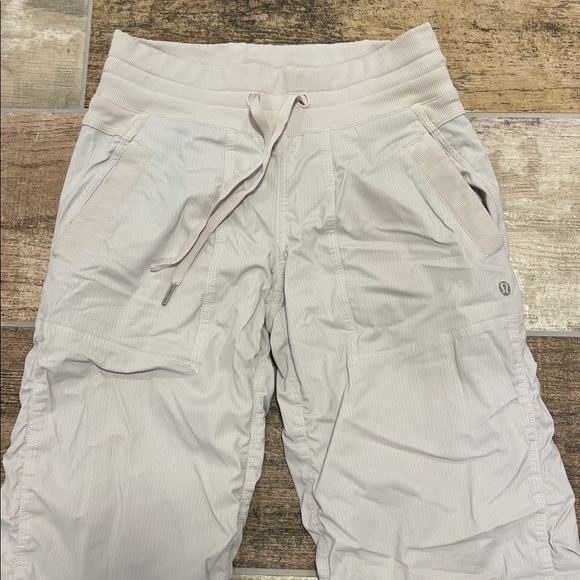 Lululemon Light Gray Dance Studio Pants Womens Size 2 - Picture 5 of 9